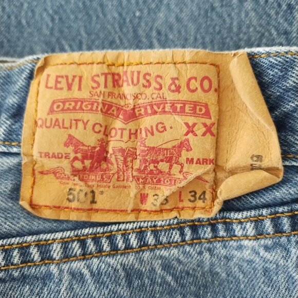 Levi's 501 Button Fly Straight Leg Mens Jeans Tag Size 38x34 Grade B! 05-b - Picture 3 of 3